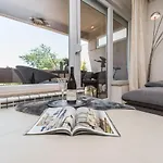 Marina Yacht Apartman *