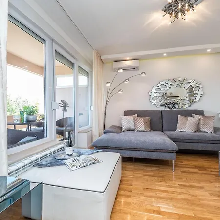 Apartment Marina Yacht
