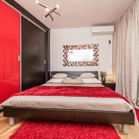 Marina Yacht Apartment *