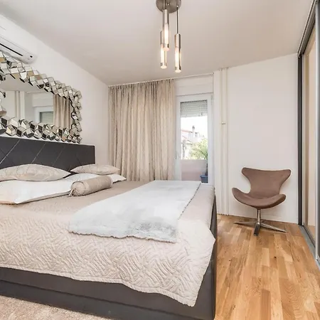 Marina Yacht Apartamento