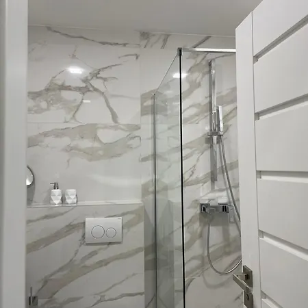 Marina Yacht Apartment *