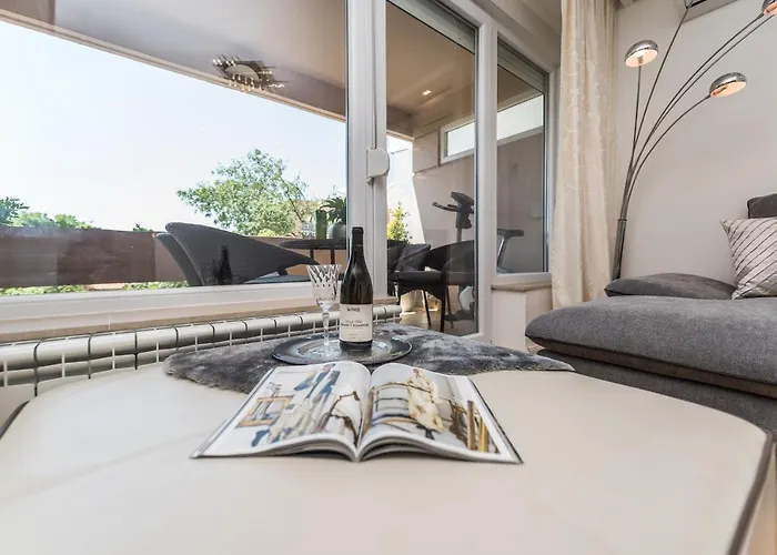 Marina Yacht Appartement *